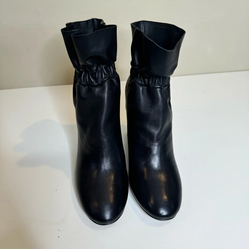 Botkier New York Rylie Leather Booties black leather size 8.5